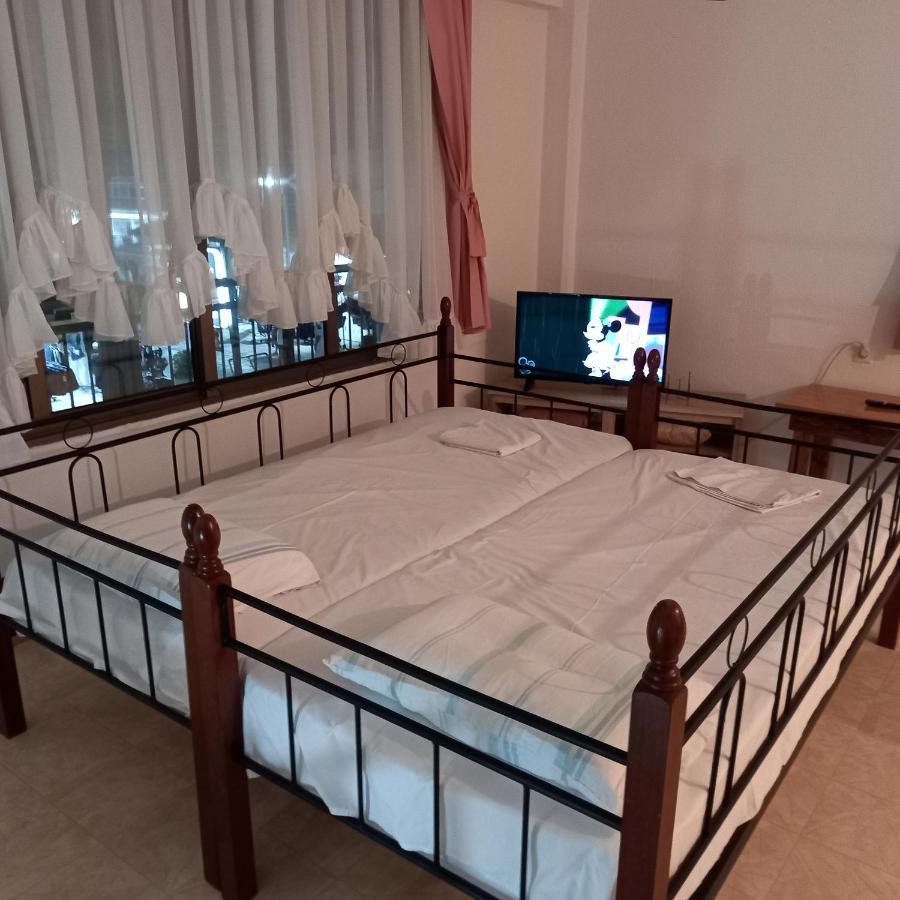 Μαρου Rooms Olympiakí Aktí Esterno foto