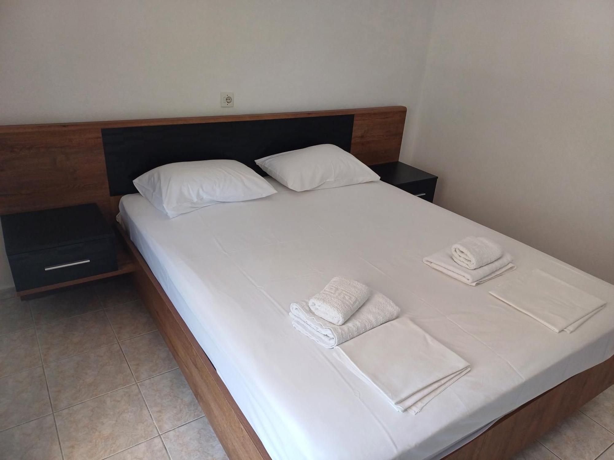 Μαρου Rooms Olympiakí Aktí Esterno foto