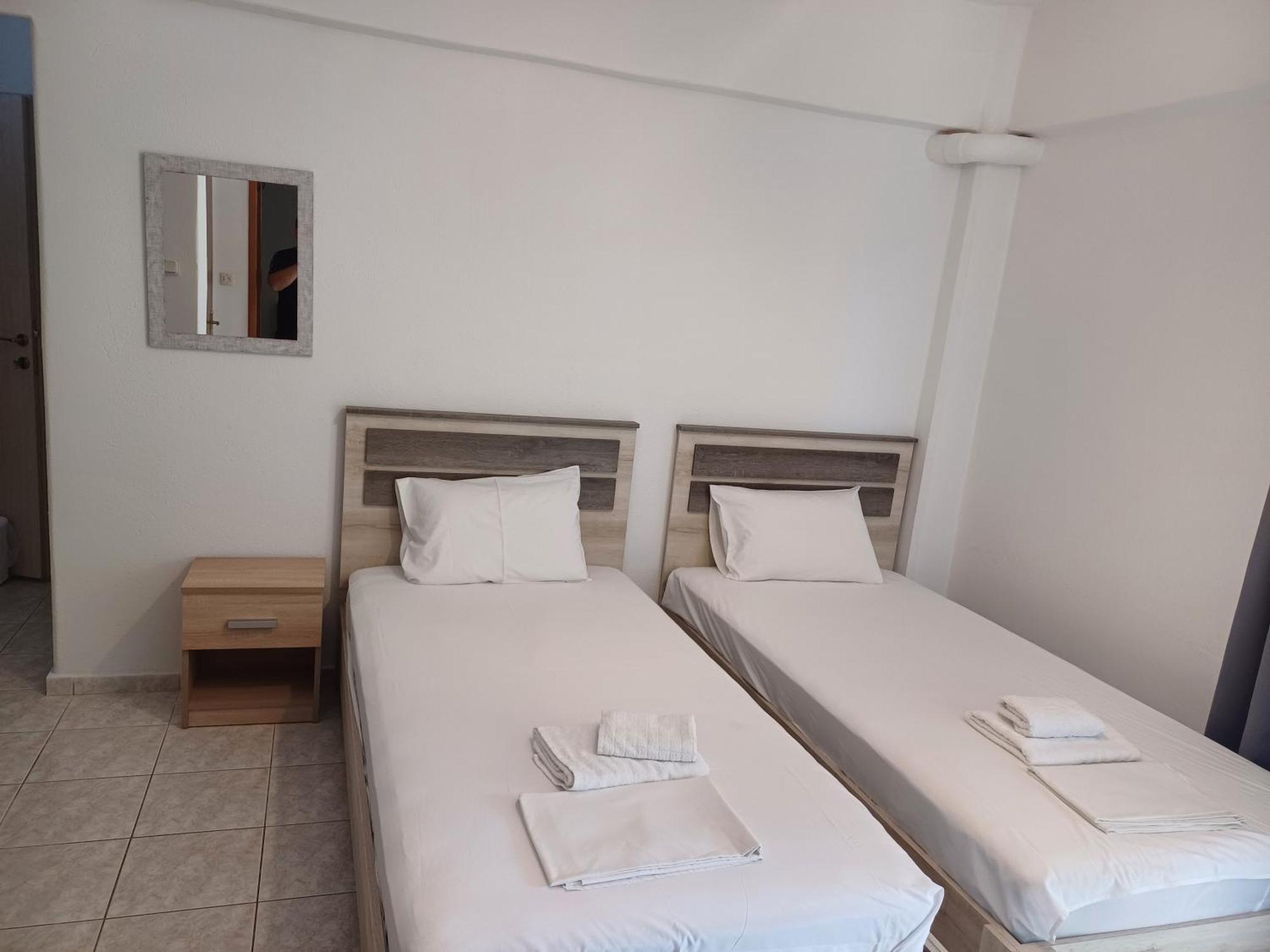 Μαρου Rooms Olympiakí Aktí Esterno foto